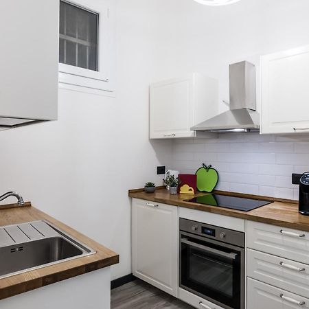 Acquario 5 Minuti, 1Br , Free A-C, Wifi & Netflix "City Center" By Tilo Genua Buitenkant foto