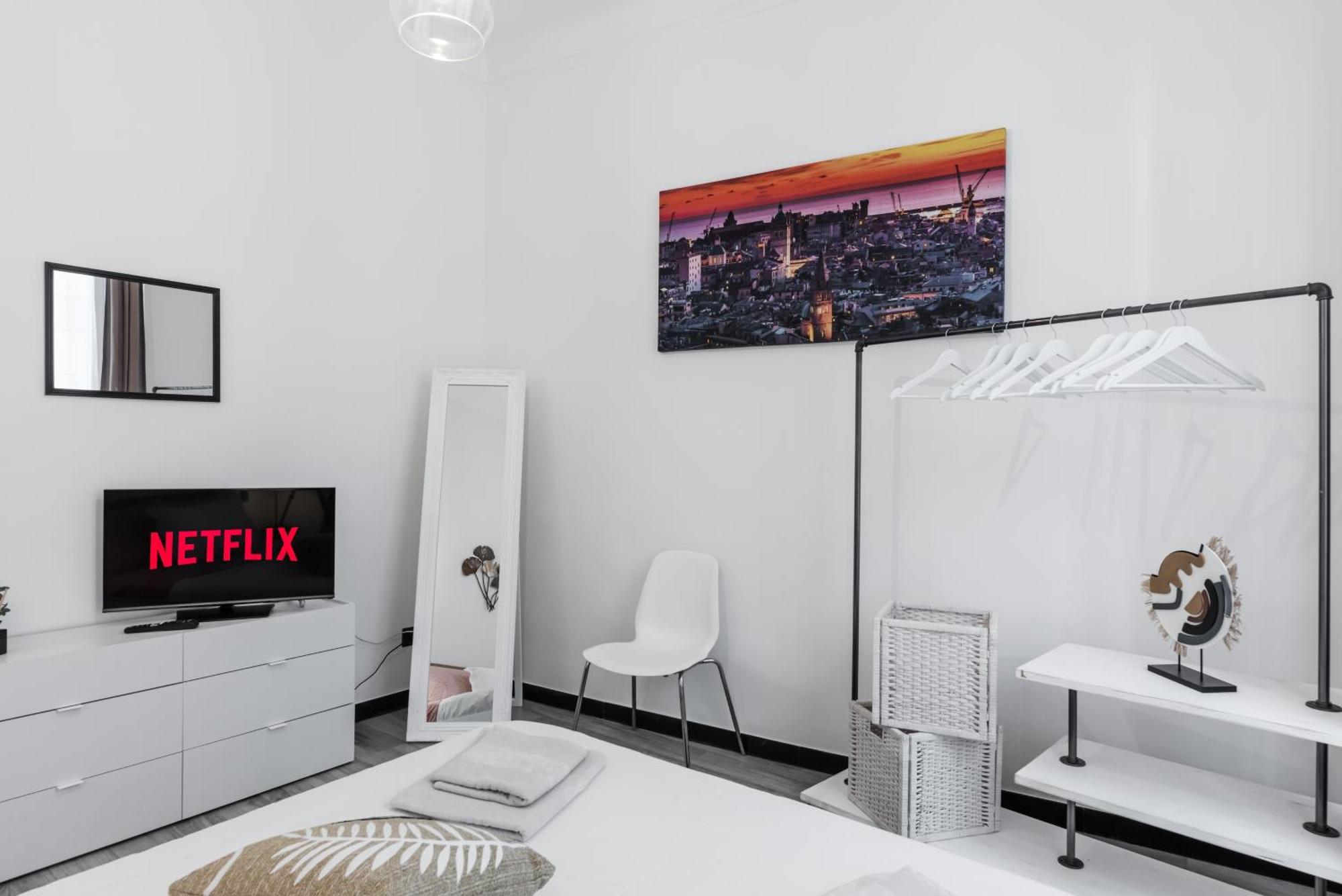 Acquario 5 Minuti, 1Br , Free A-C, Wifi & Netflix "City Center" By Tilo Genua Buitenkant foto