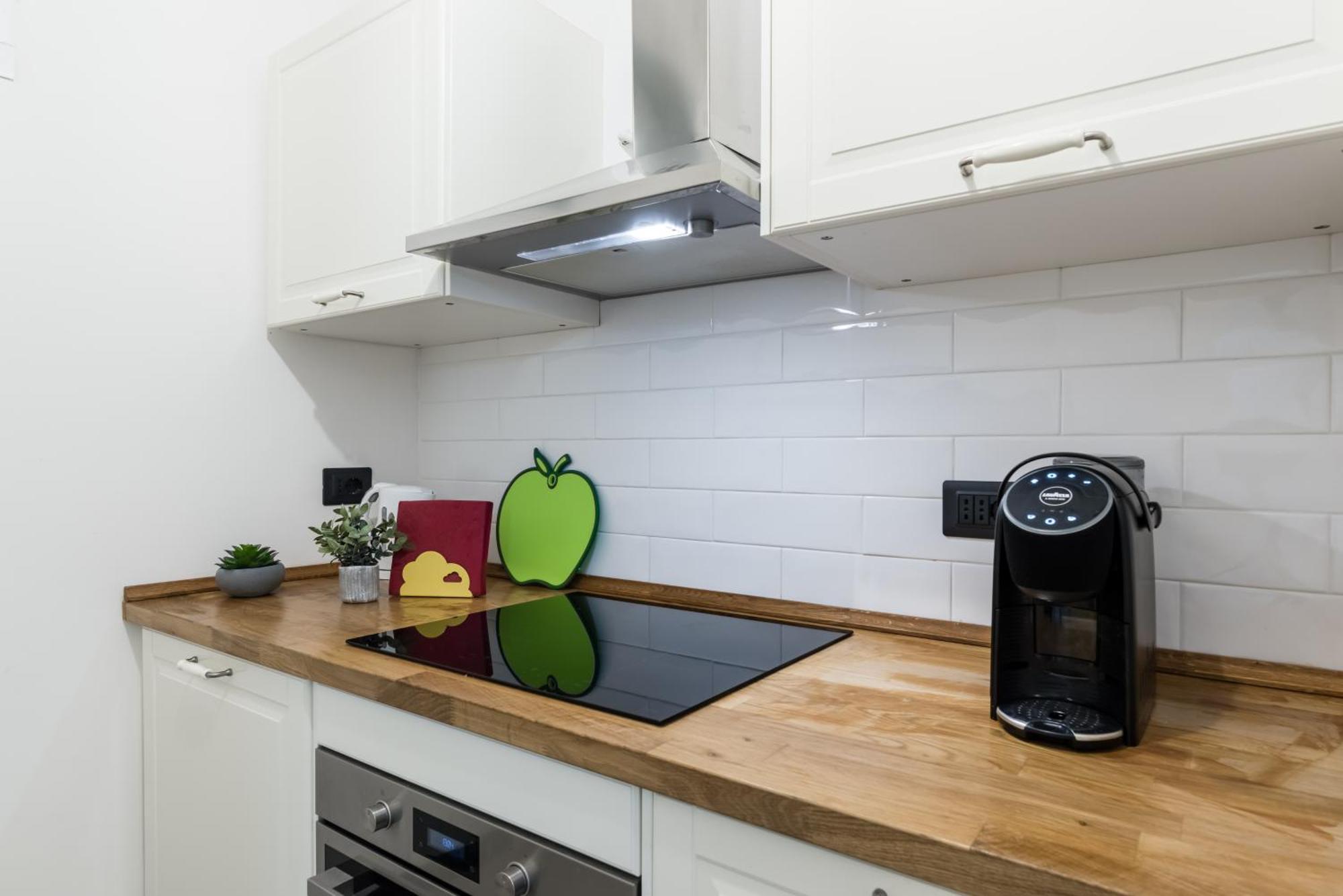 Acquario 5 Minuti, 1Br , Free A-C, Wifi & Netflix "City Center" By Tilo Genua Buitenkant foto