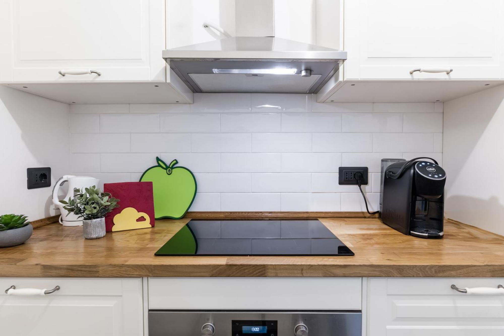 Acquario 5 Minuti, 1Br , Free A-C, Wifi & Netflix "City Center" By Tilo Genua Buitenkant foto